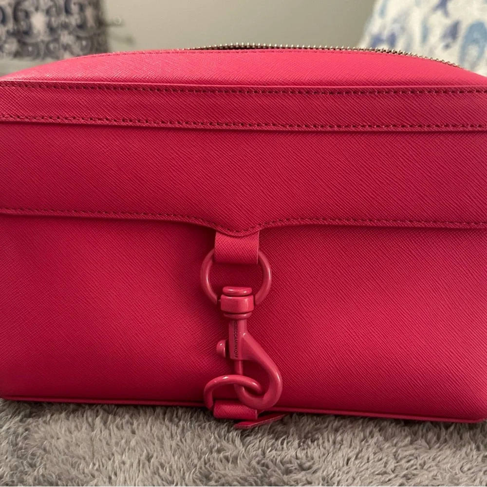 Rebecca Minkoff Camera Bag - Picture 2 of 9